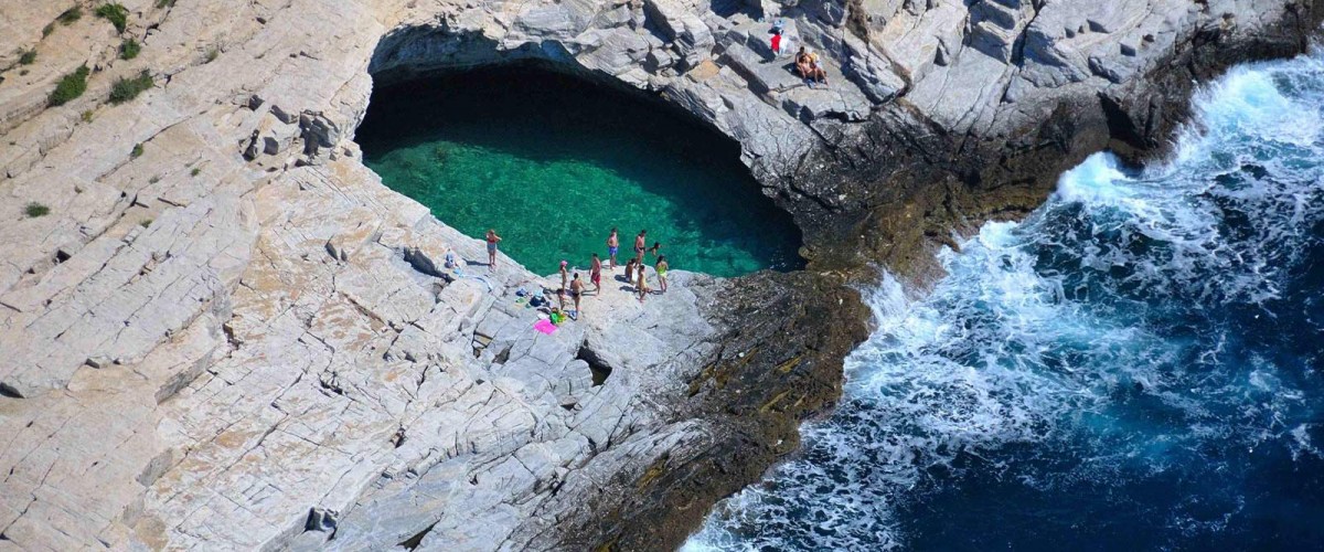 Giola natural lagoon by Hotel Potos