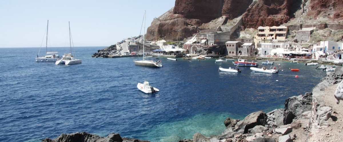 Ammoudi bay