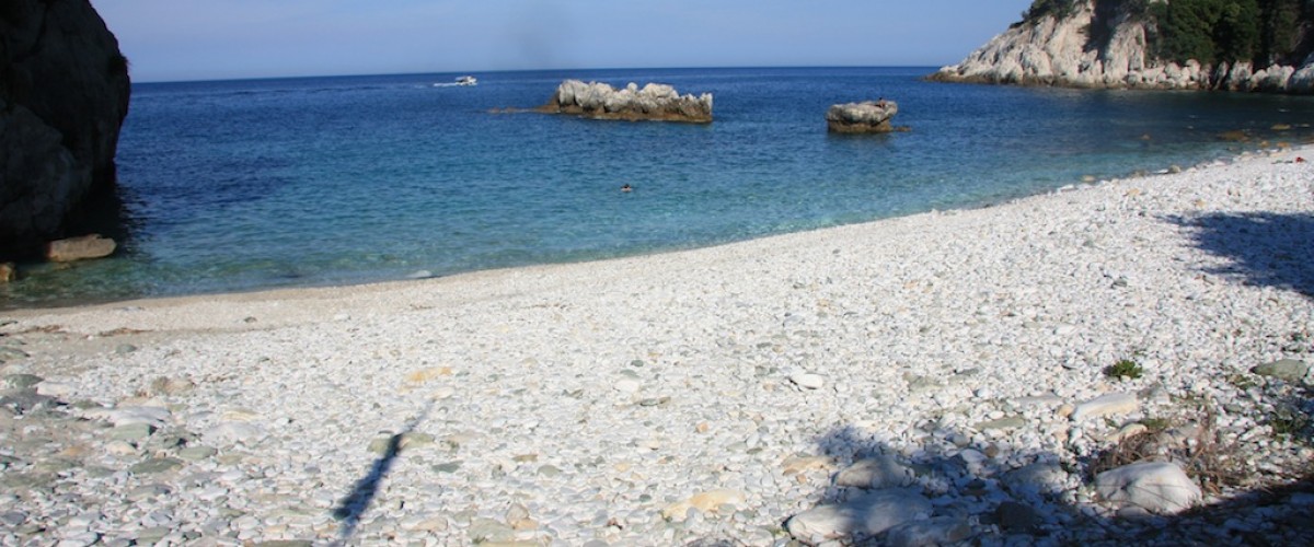 Damouchari beach