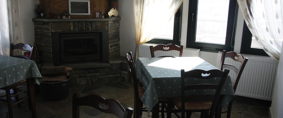 Η τραπεζαρία του πρωινού - The breakfast area