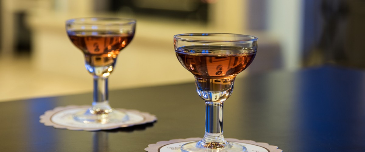 Ένα λικεράκι για το καλωσόρισμα - A local liqueur treat to welcome you.